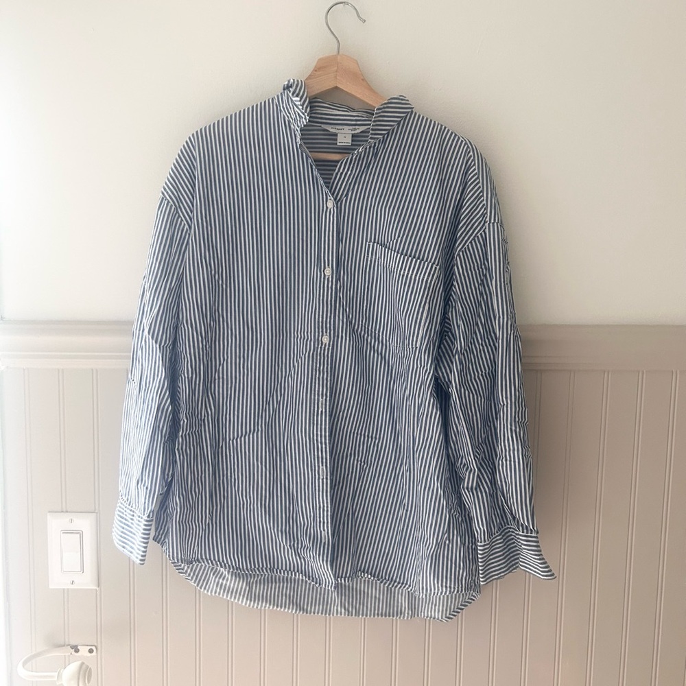 💙Old Navy Medium The Boyfriend Shirt Blue & White Striped Shirt - Picture 3 of 10